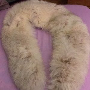 Faux fur collar
